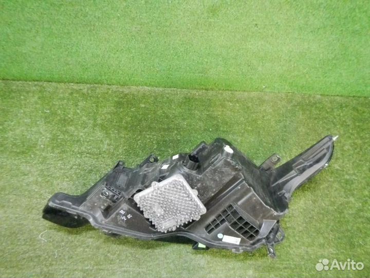 Фара правая Land Rover Range Rover Sport