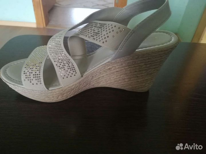 Босоножки женские 41