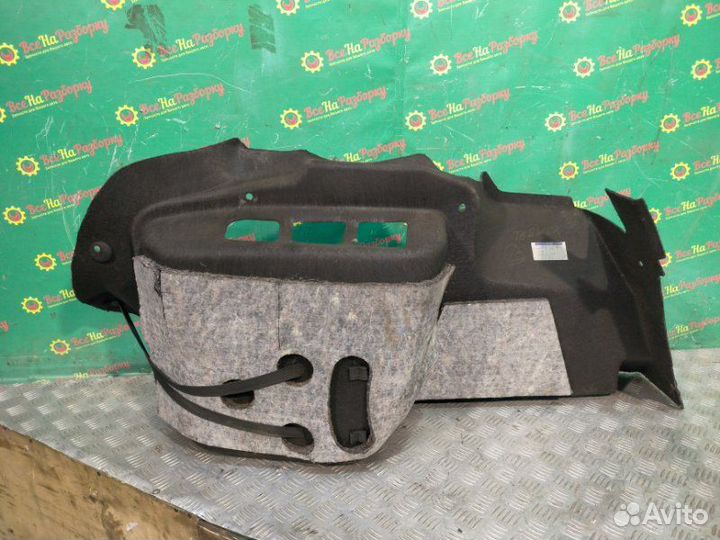 Обшивка багажника правая Peugeot 408 седан 1.6