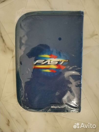 Пенал школьный