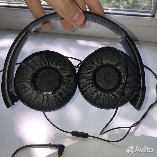 Наушники Sony MDR-ZX110