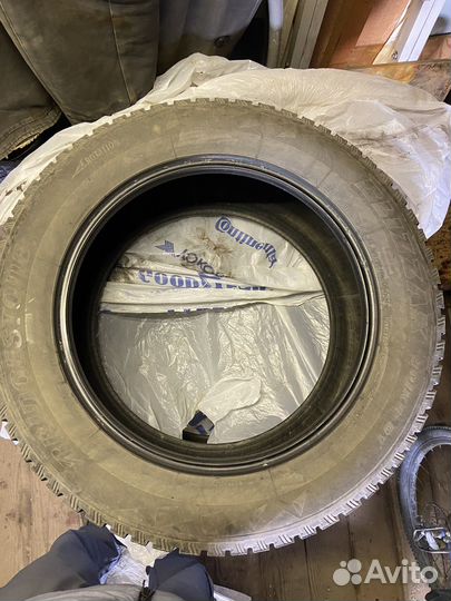 Bridgestone Blizzak Spike-01 235/60 R18 107