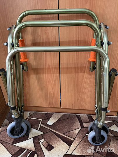 Продаю ходунки для детей дцп