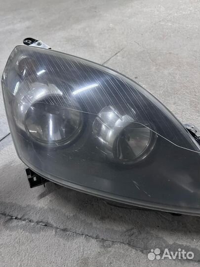 Фары на opel zafira b