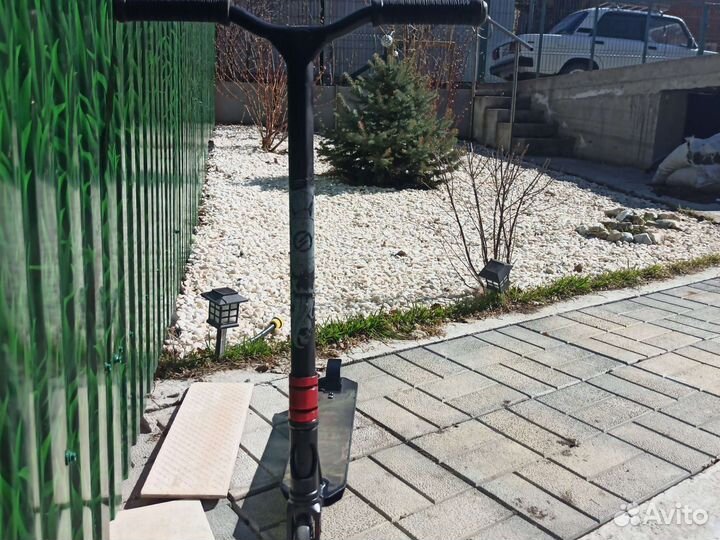 Трюковой самокат oxelo