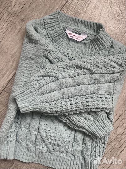 Свитер для девочки