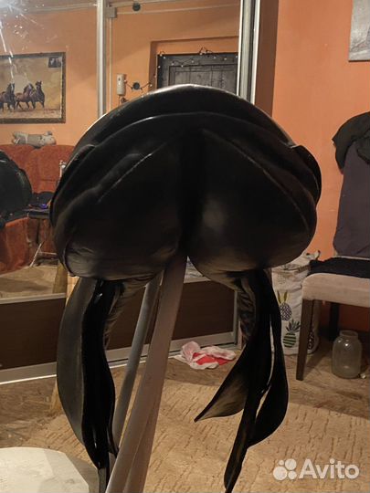 Седло для лошади