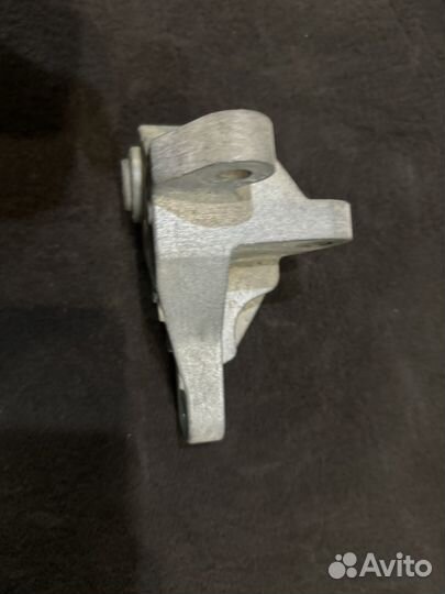 Подушка,кронштейн АКПП Ford Mondeo 4 EcoBoost 2.0