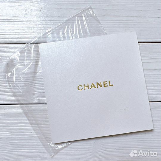Открытка Chanel новогодняя