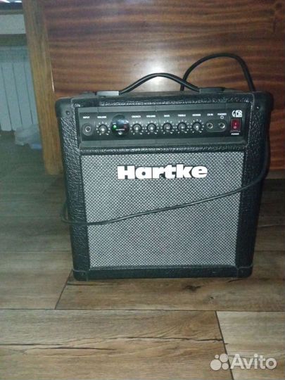 Гитарный комбоусилитель