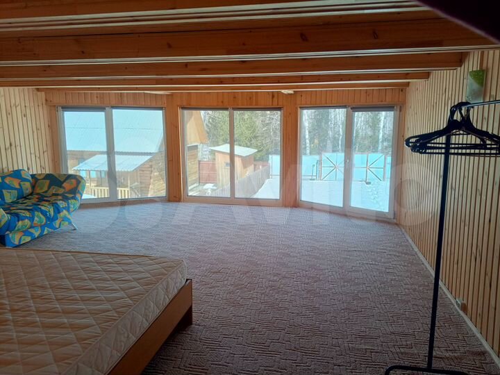 Дом 135 м² на участке 9 сот.