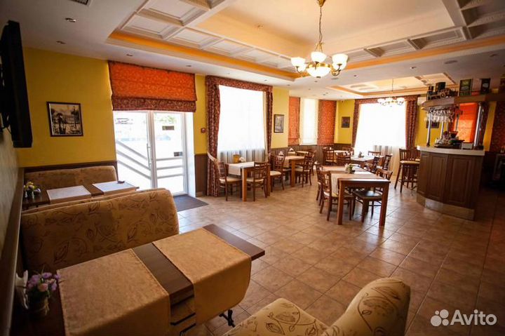 Требуется бармен-официант