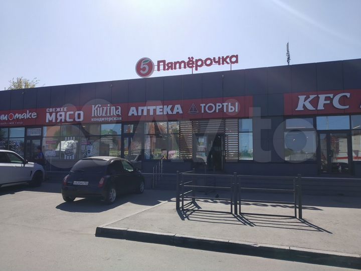 Новый торговый центр на высоком трафике, 1342 м²