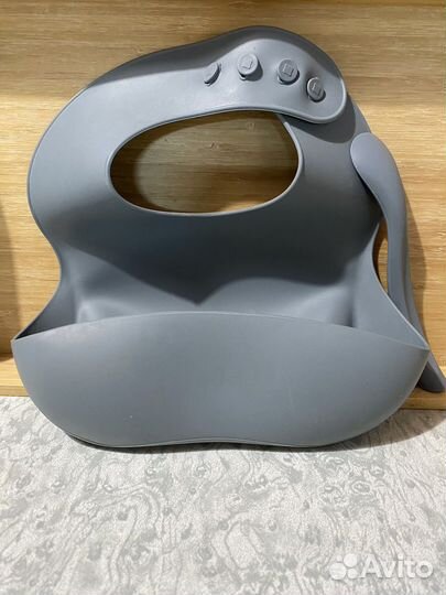 Слюнявчик силиконовый