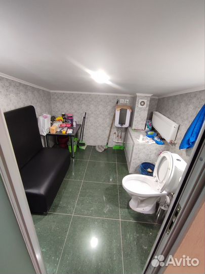 Требуется уборщица для уборки офиса