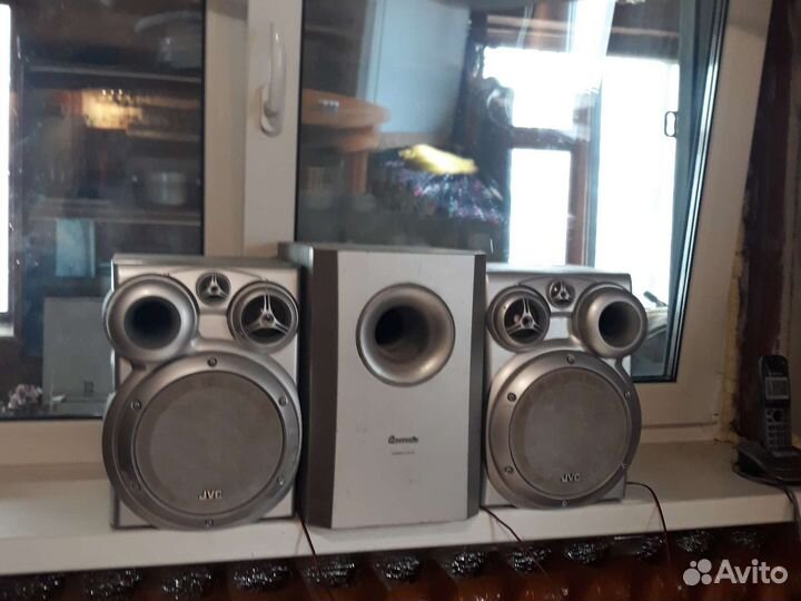 Акустические колонки JVC с саббуфером