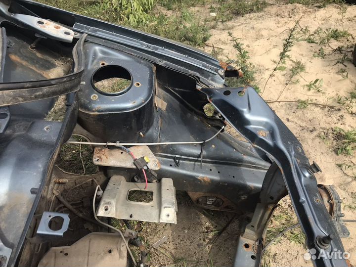 Гранта порог бочина стойка средняя