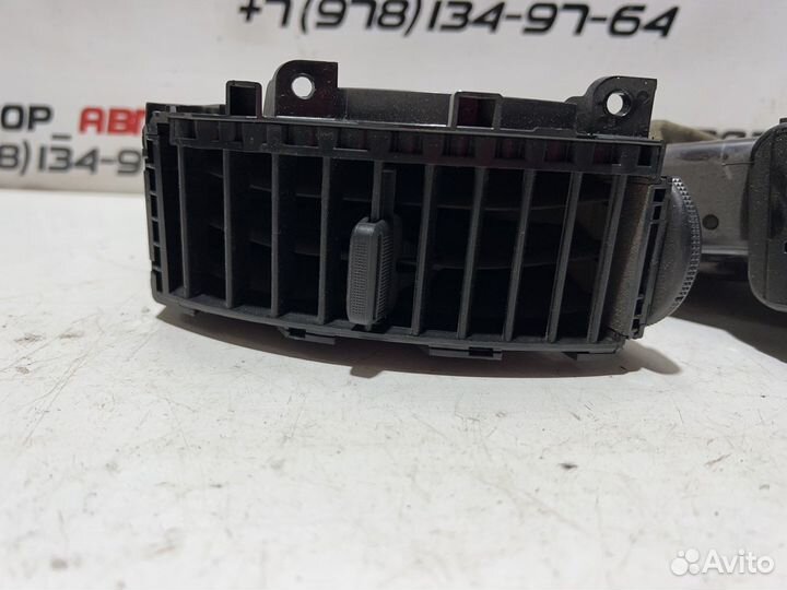 Дефлектор обдува салона левый Nissan Note 1