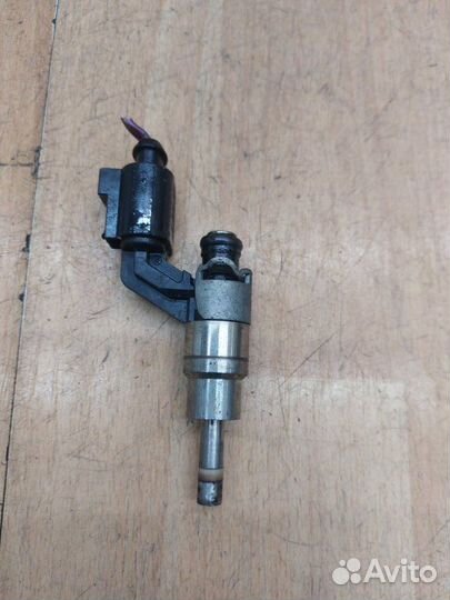 Топливная форсунка Volkswagen Golf 5 BLF 2005