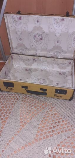 Винтажный чемодан