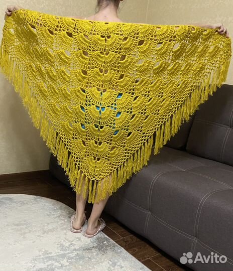 Новые шали платки вязаные. Шаль ажурная руч.работы