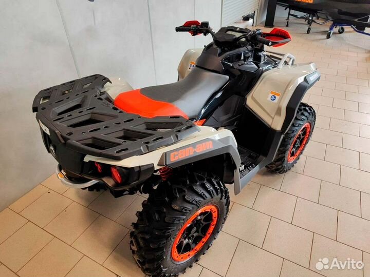 Квадроцикл BRP Outlander 1000 X XC витрина