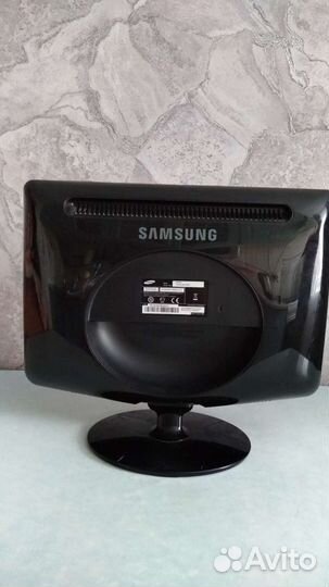Монитор samsung