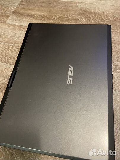 Ноутбук asus