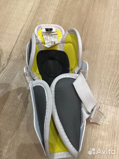 Хоккейные наколенники детские