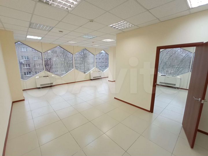 Продам Офис 330м / с Арендатором