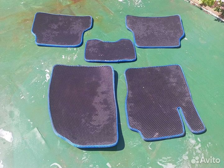 Автомобильные коврики eva