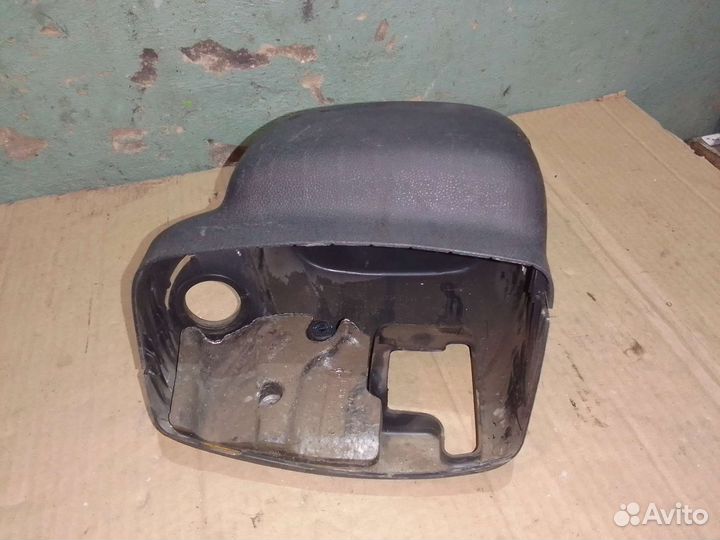 Кожух подрулевой Hyundai Getz
