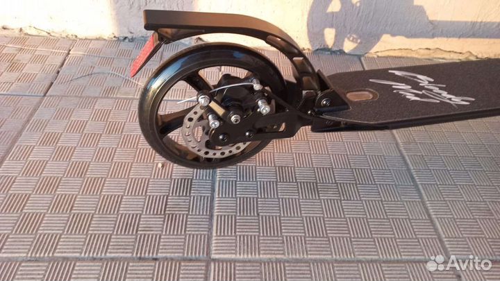 Самокат с дисковым тормозам, амортизатором