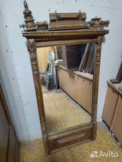 Зеркало старинное