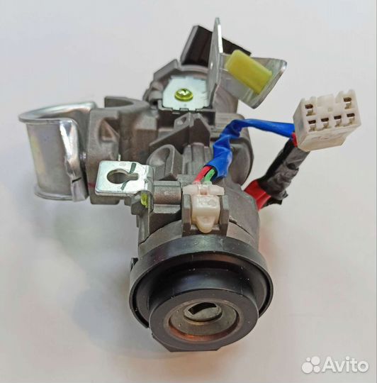 Замок зажигания с ключом на hyundai i 40