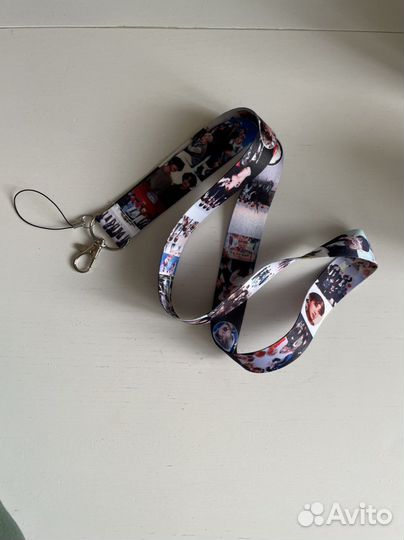 Шнурок для бейджа и ключей BTS