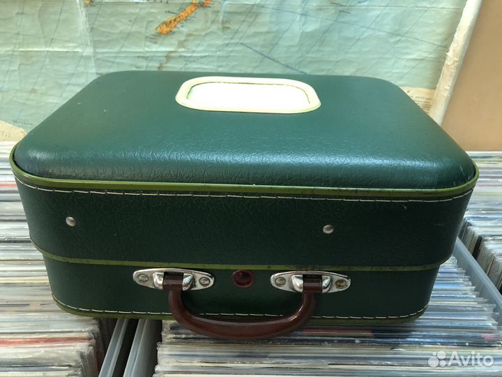 Радиограммофон сетевой ламповый 