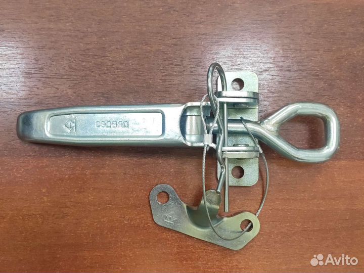 Защелка самосвала на легковой прицеп