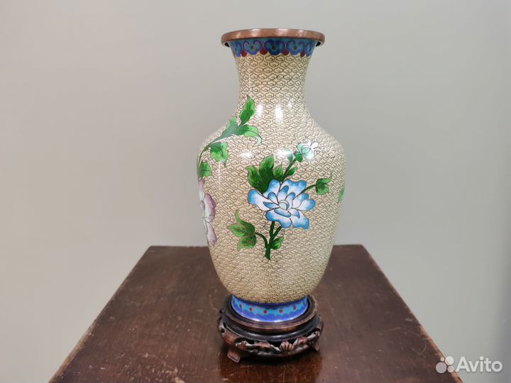 Ваза цветы клуазоне старый Китай 1950 годы эмаль