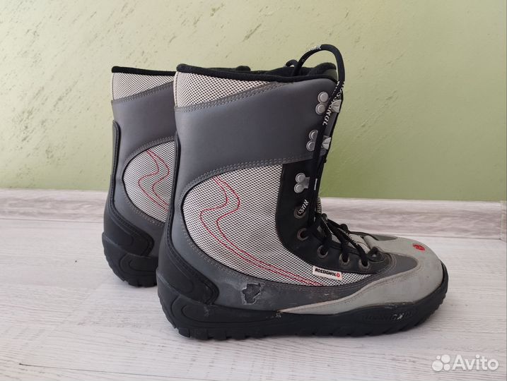 Сноубордические ботинки 43.5