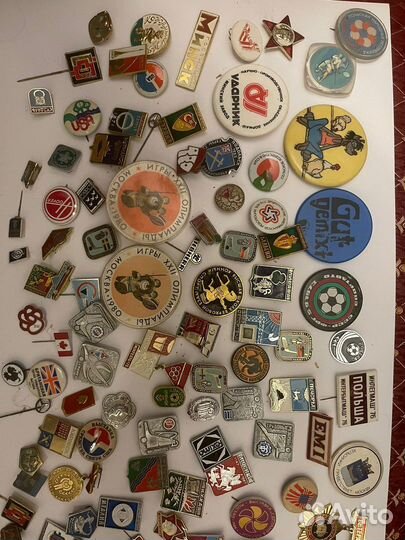 Значки лотом