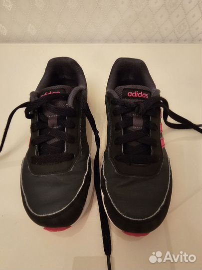 Кроссовки Adidas девочке р.30-31