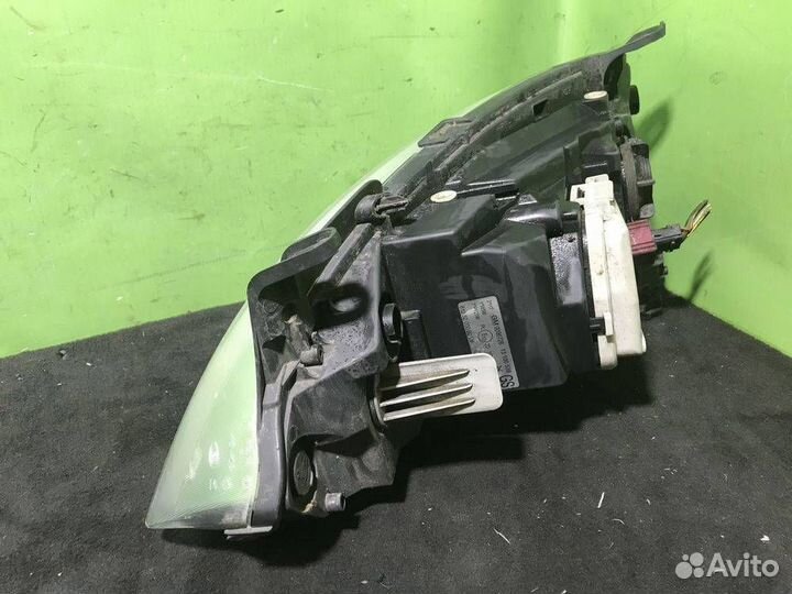 Фара правая галоген Opel Corsa C 2003-2006 Рес