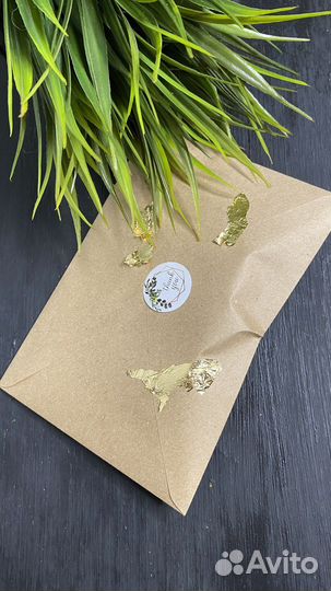 Крафт конверт со свечей из натурального воска