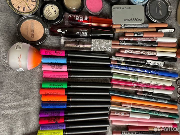 Набор косметики пакетом