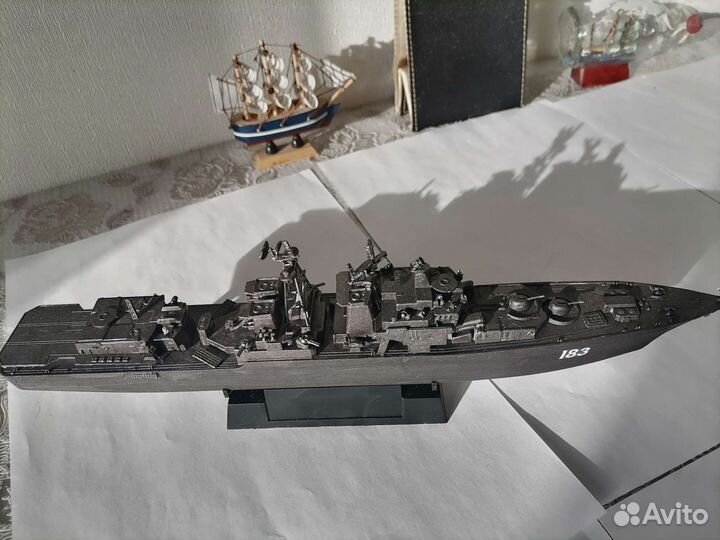 Модель корабля бпк адмирал виноградов 183