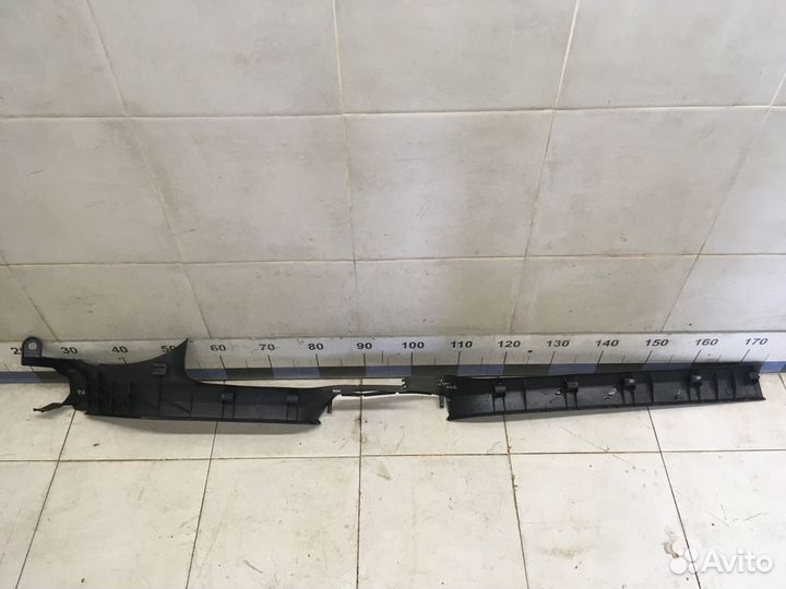 Накладка порога (внутренняя) Golf VI 2009-2012