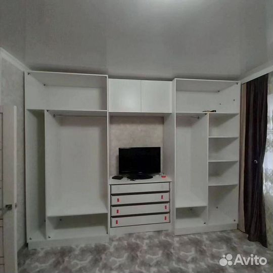 Шкаф распашной на заказ