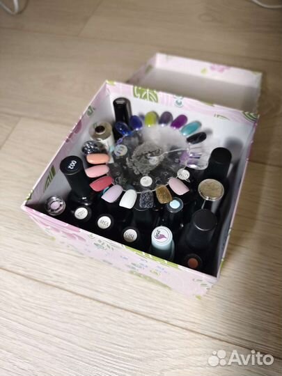 Уф лампа для ногтей и гельлаки