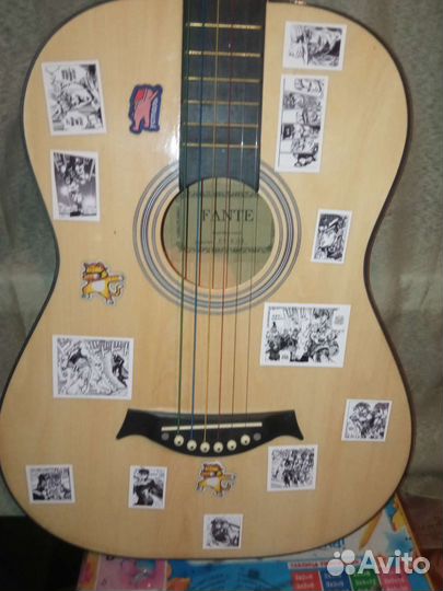 Акустическая гитара